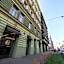 Hotel Noir