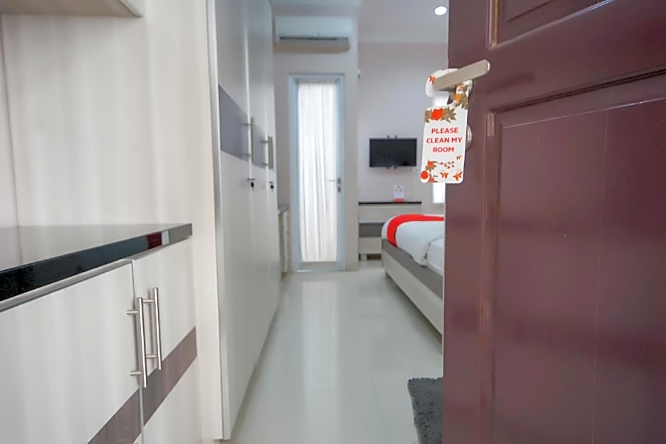 Super OYO 270 Madinah Residence Syariah