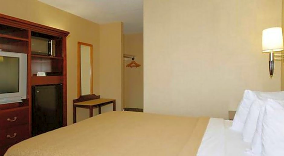 Quality Inn & Suites Bensalem