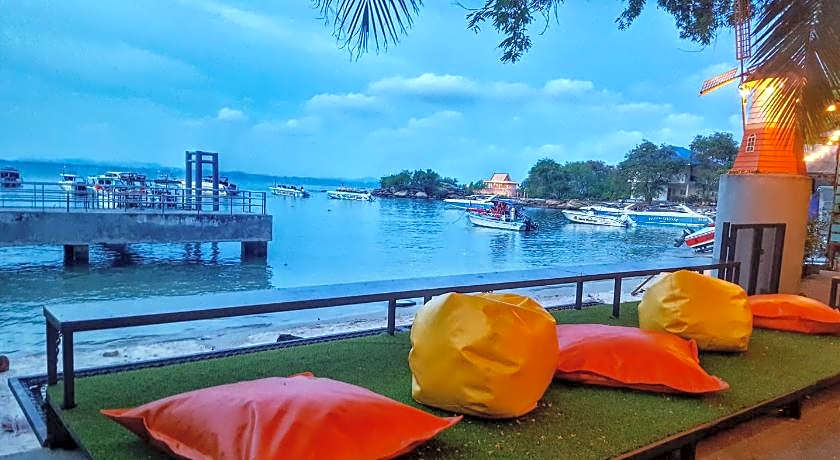 I-Talay Zone Sea Hotel