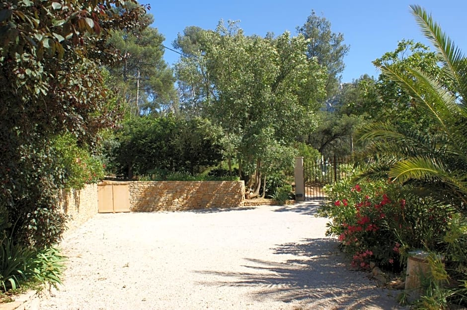 Family Apartment, 2-6 People, In Provenve