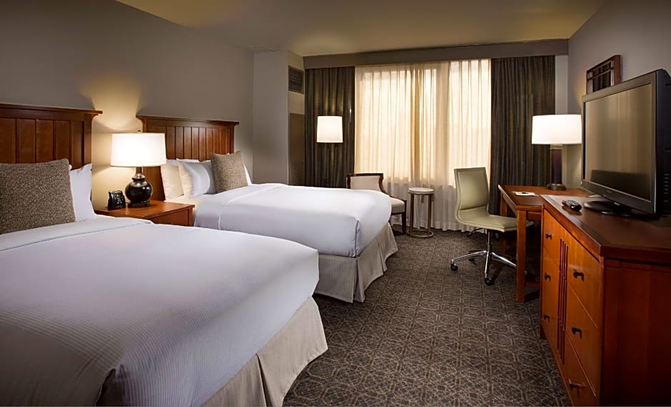 DoubleTree By Hilton Chicago - Oak Brook