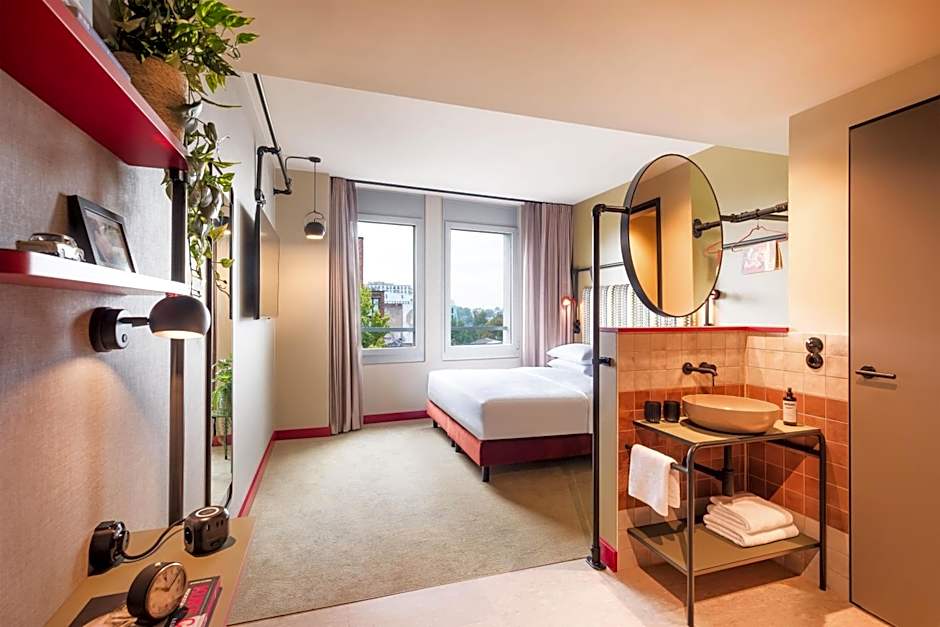 Me And All Hotel Berlin East Side