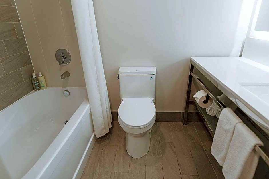 Coast Nisku Inn & Conference Centre