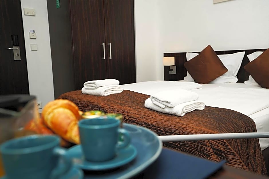 The Atrium Hotel