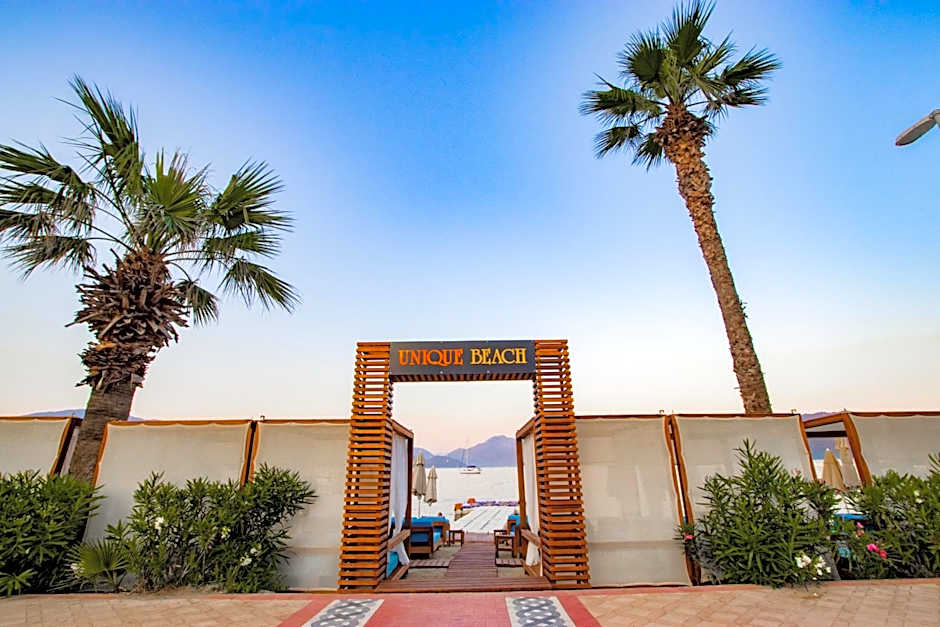 Class Unique Beach
