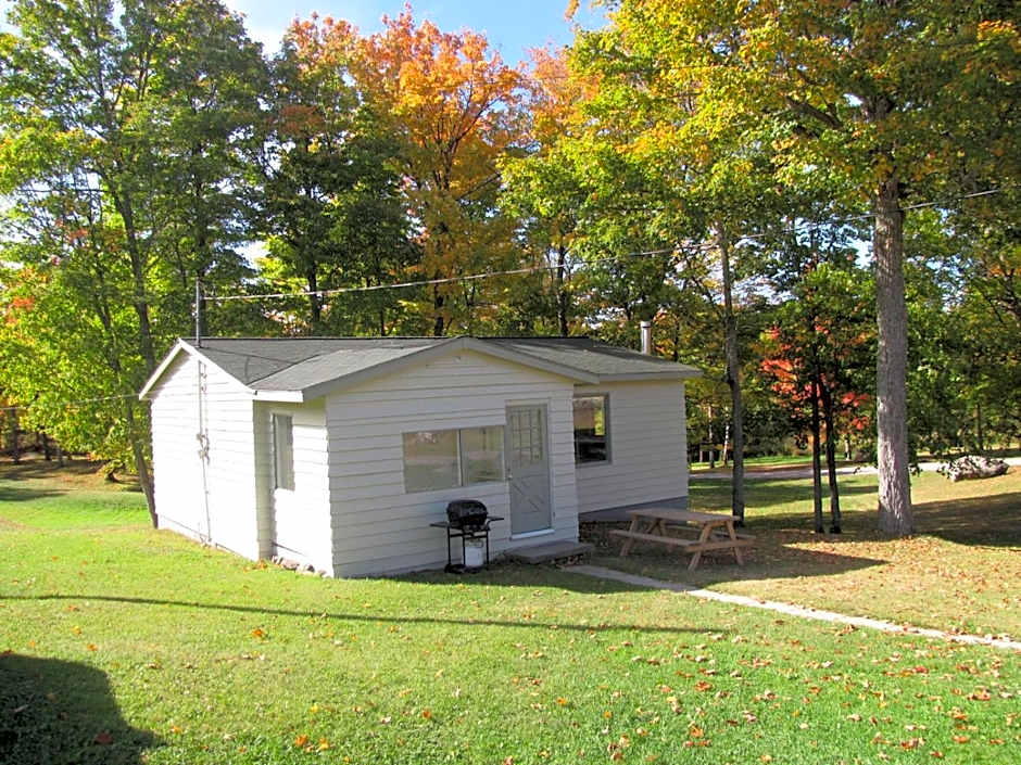 Quiet Bay Inn & Café
