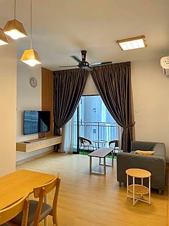 Damia Homestay @ Youth City, Nilai. Near KLIA 1/2
