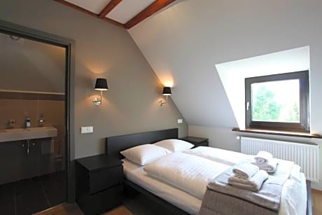 Single Room with Private Bathroom