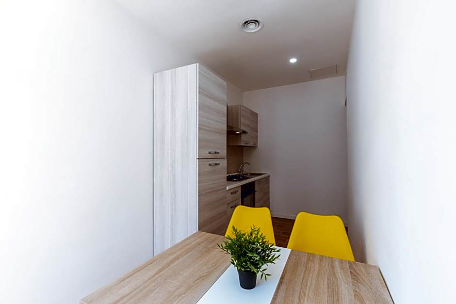 Central House - Apartments in Naples
