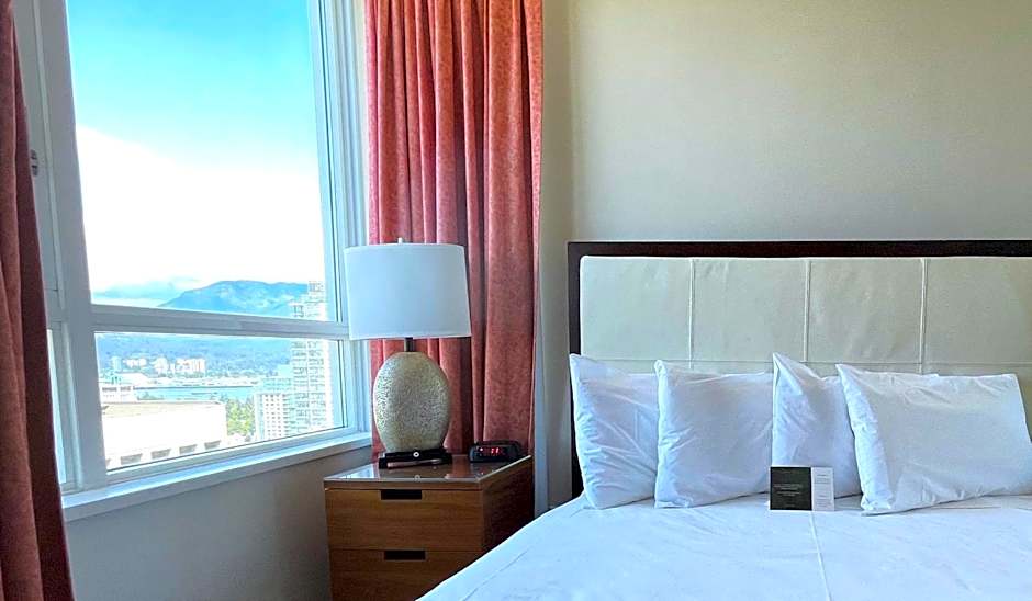 Carmana Hotel & Suites