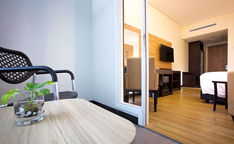 Best Western Kindai Hotel