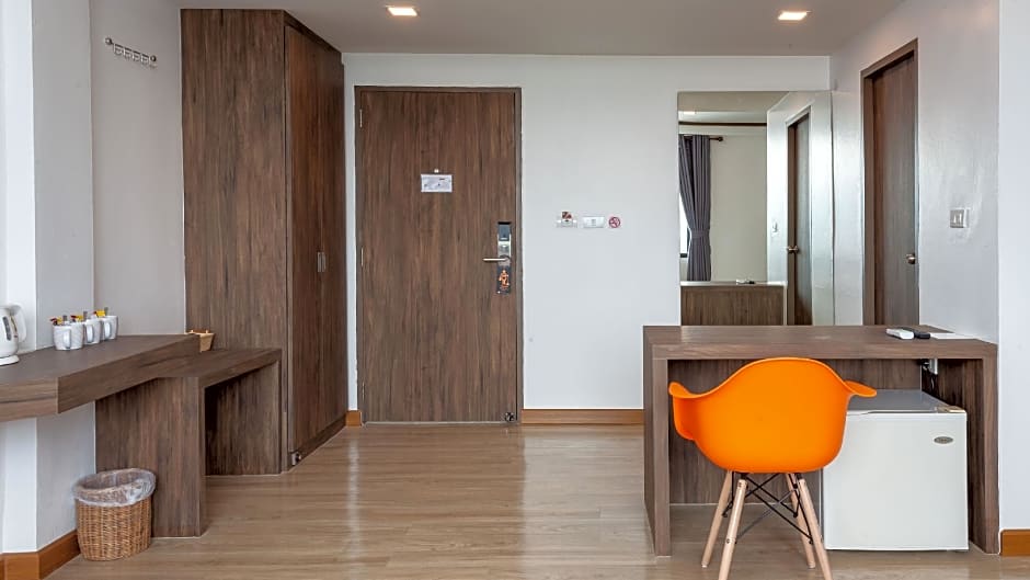 B2 Nakhon Si Thammarat Premier Hotel