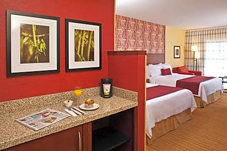 Room, 2 Queen Beds (Mobility/Hearing Accessible, Tub) (2 Queen Beds)