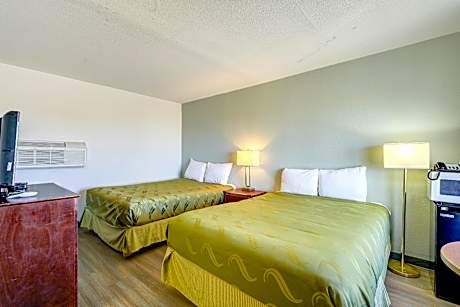 2 Queen Beds Non-Smoking