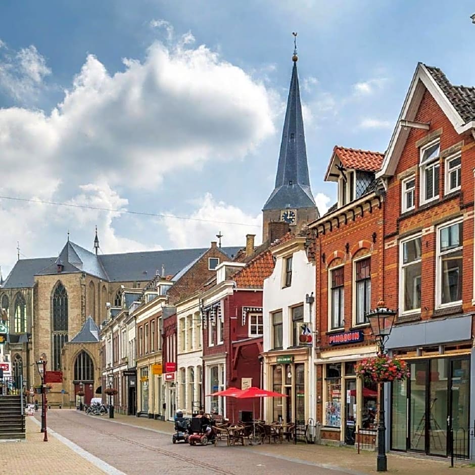 De Zevenster "gevestigd aan de winkelstraat"