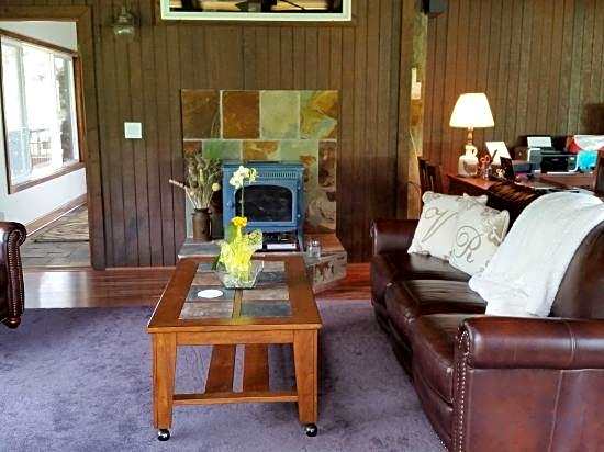 Volcano Acres Ranch B&B