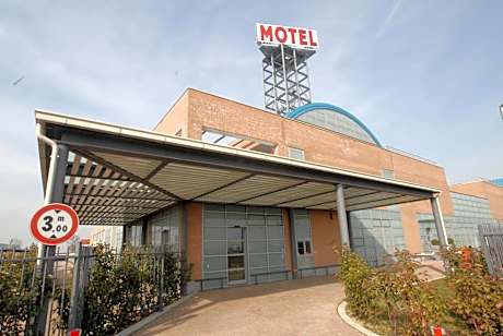 Hotel Motel 2
