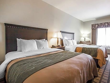 Queen Room with Two Queen Beds - Non-Smoking