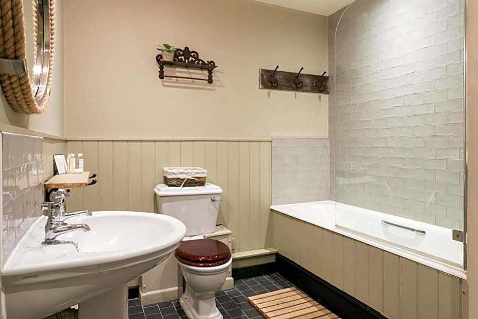 The Angel & Blue Pig