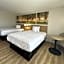 Days Inn by Wyndham Adel