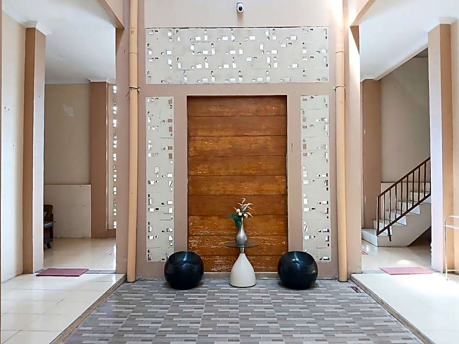 RedDoorz Syariah near Masjid Al-Aqsha Klaten