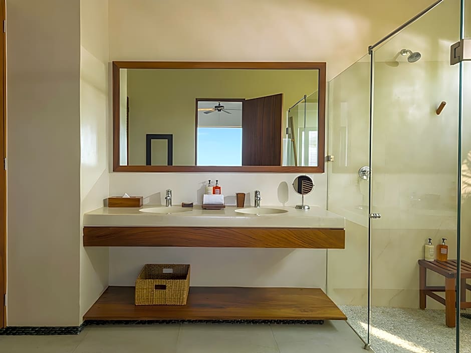 Marea Beachfront Villas