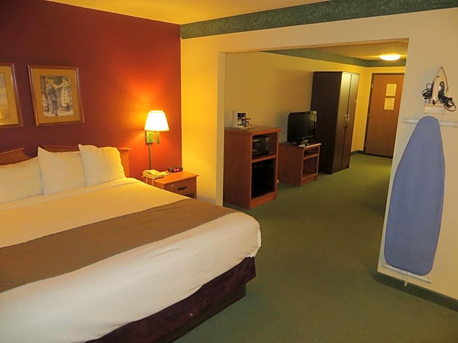 AmericInn by Wyndham Manitowoc