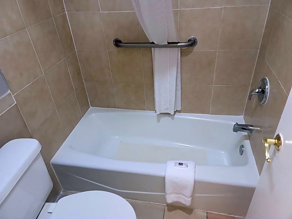 Studio 6 Suites Hinesville, GA