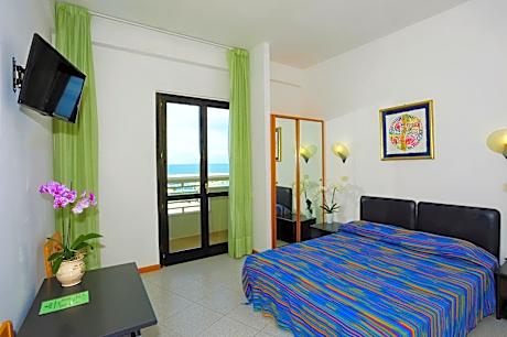 Deluxe Double Room with Sea View