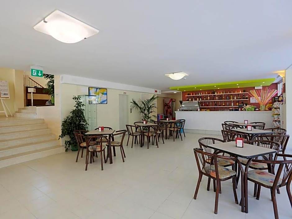Hotel Marina Beach - Azzurro Club