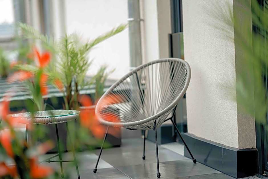 Central Hotel & Lounge Adult Only