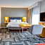 Hampton Inn By Hilton & Suites Boston-Waltham