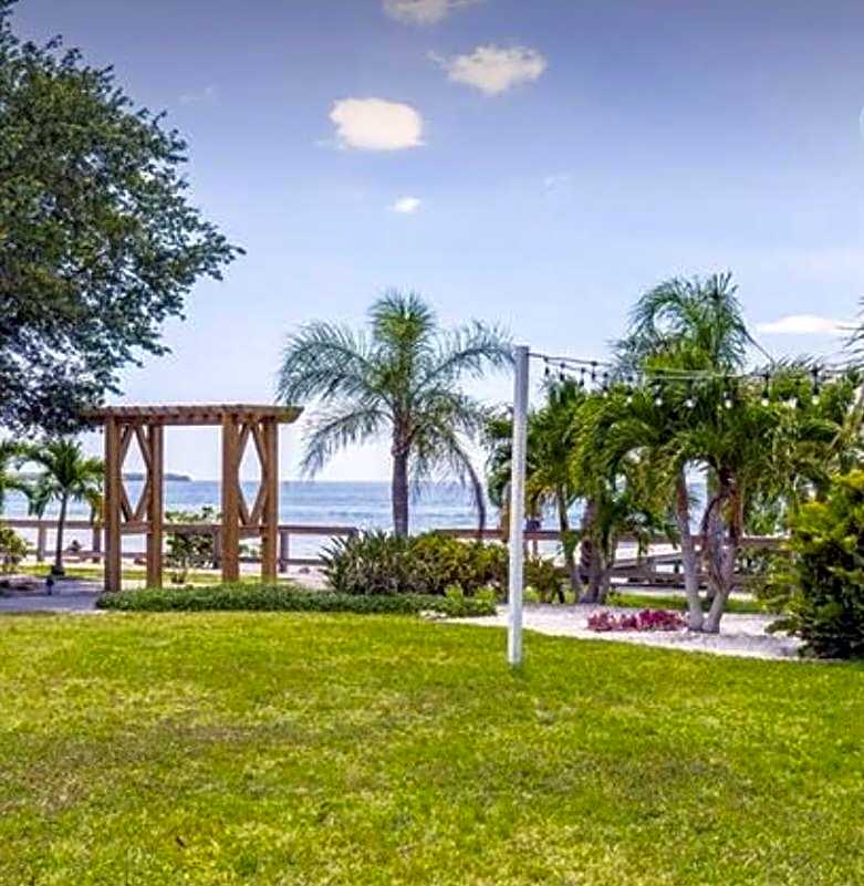 Perfect getaway with pool, hot tub and world class views