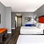 La Quinta Inn & Suites by Wyndham Mt. Laurel - Philadelphia