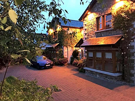 Avlon House Bed & Breakfast