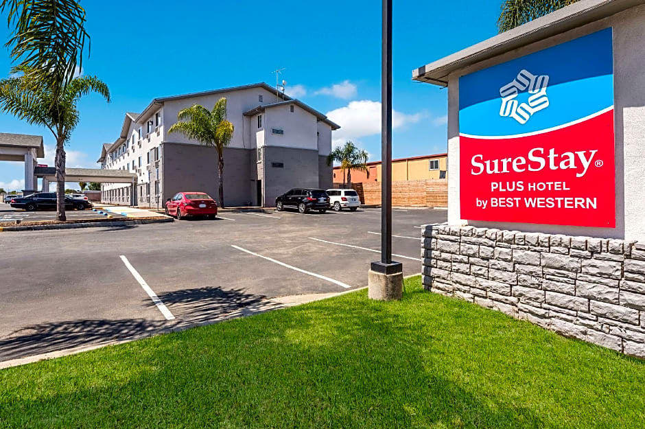 SureStay Plus Hotel by Best Western Hayward
