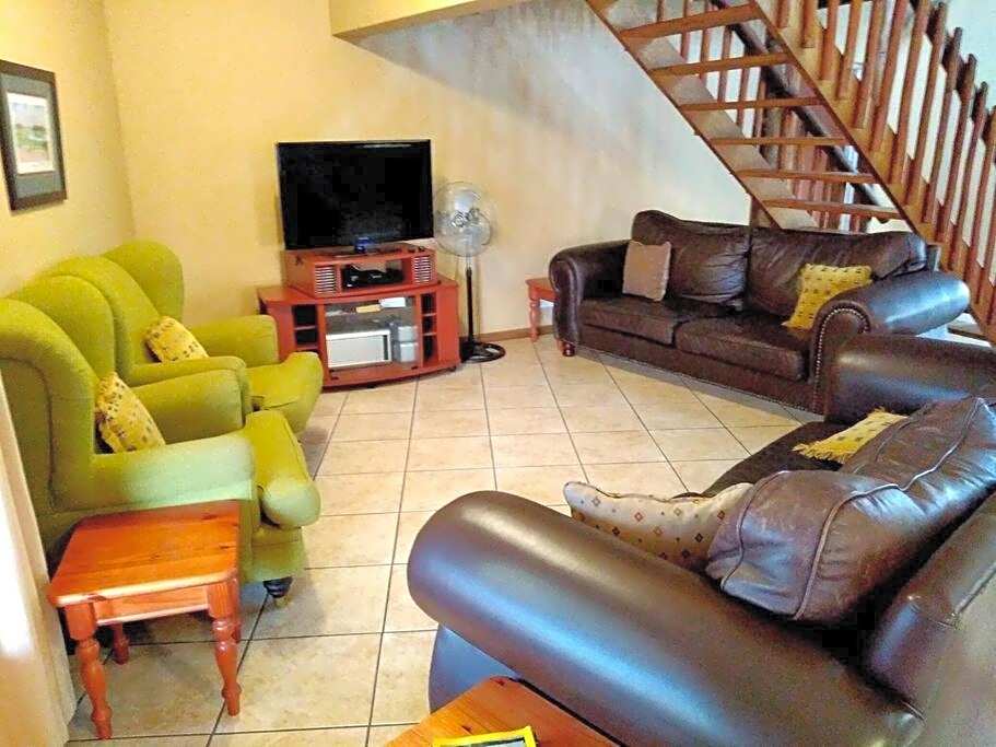 Zebula Golf and Wildlife Estate - Njala Crossing Pax 13 - Moi Signature Luxury villa