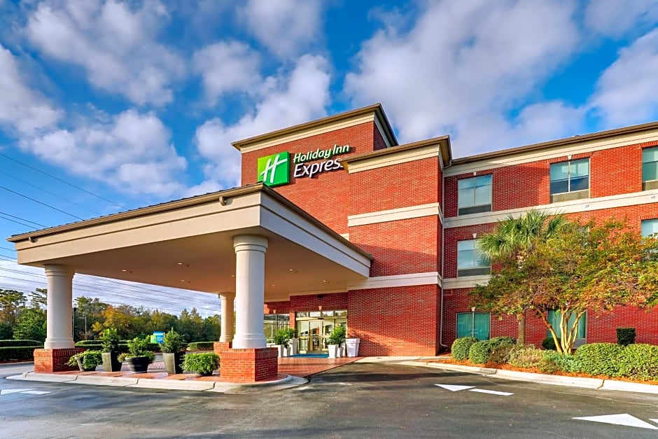 Holiday Inn Express Leland - Wilmington Area By IHG