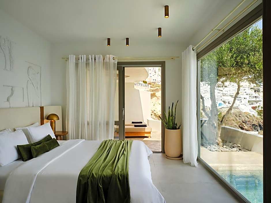 Andronis Luxury Suites
