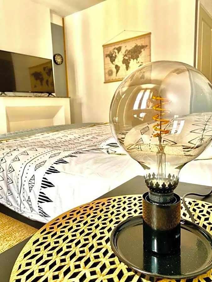 Rooftop Face à la Cité 'RFC'