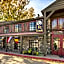 Inn on The Creek