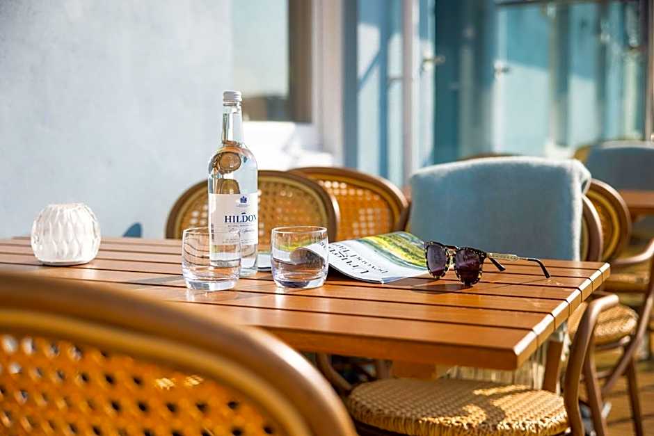 The Moorings Hotel & Restaurant