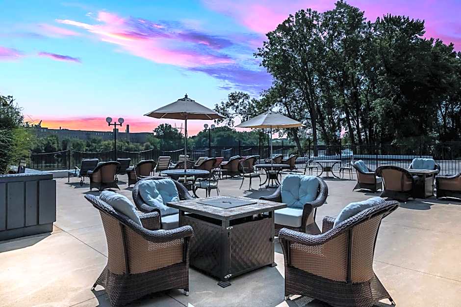 Radisson Hotel Grand Rapids Riverfront