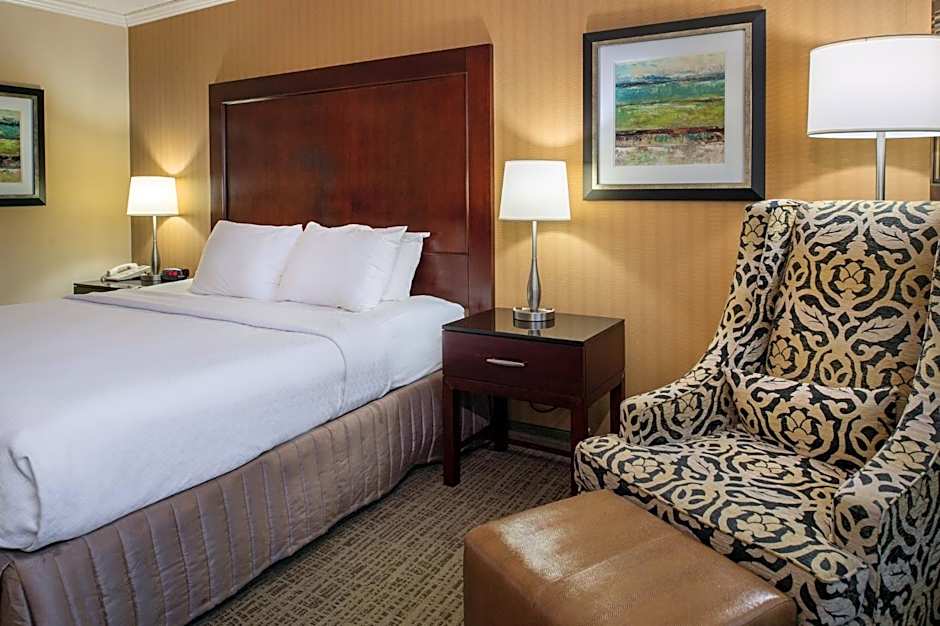 Crowne Plaza Hotel St. Louis Airport By IHG