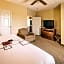 La Quinta Inn & Suites by Wyndham Marble Falls