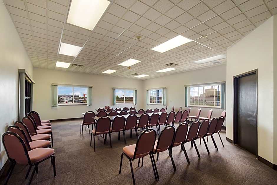 Motel 6-Rothschild, WI