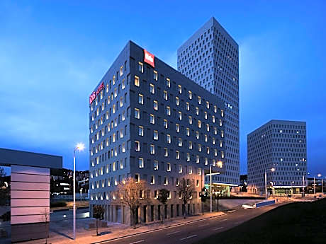 Ibis Barcelona Santa Coloma