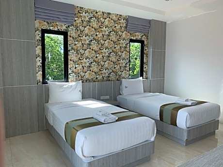 Deluxe Double or Twin Room with Balcony