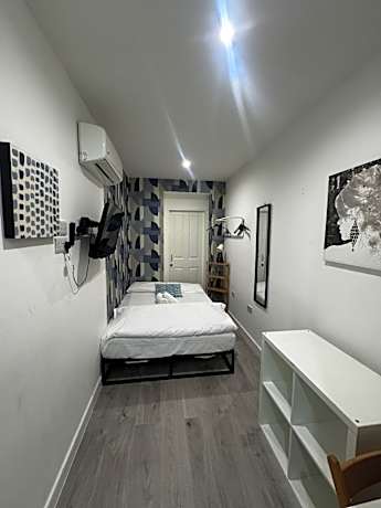 Cozy room in earls court
